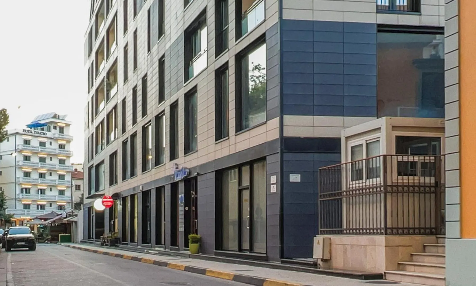 Downtown Grand Comfort Tirana