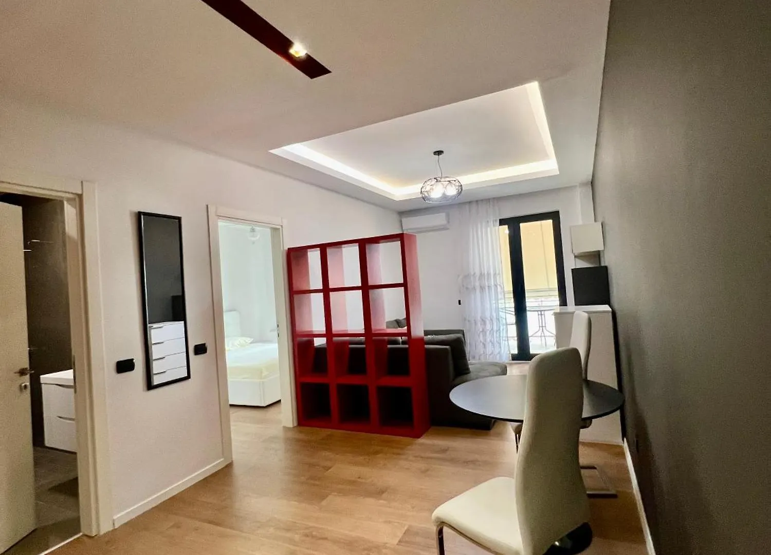 Downtown Grand Comfort Tirana 0*,