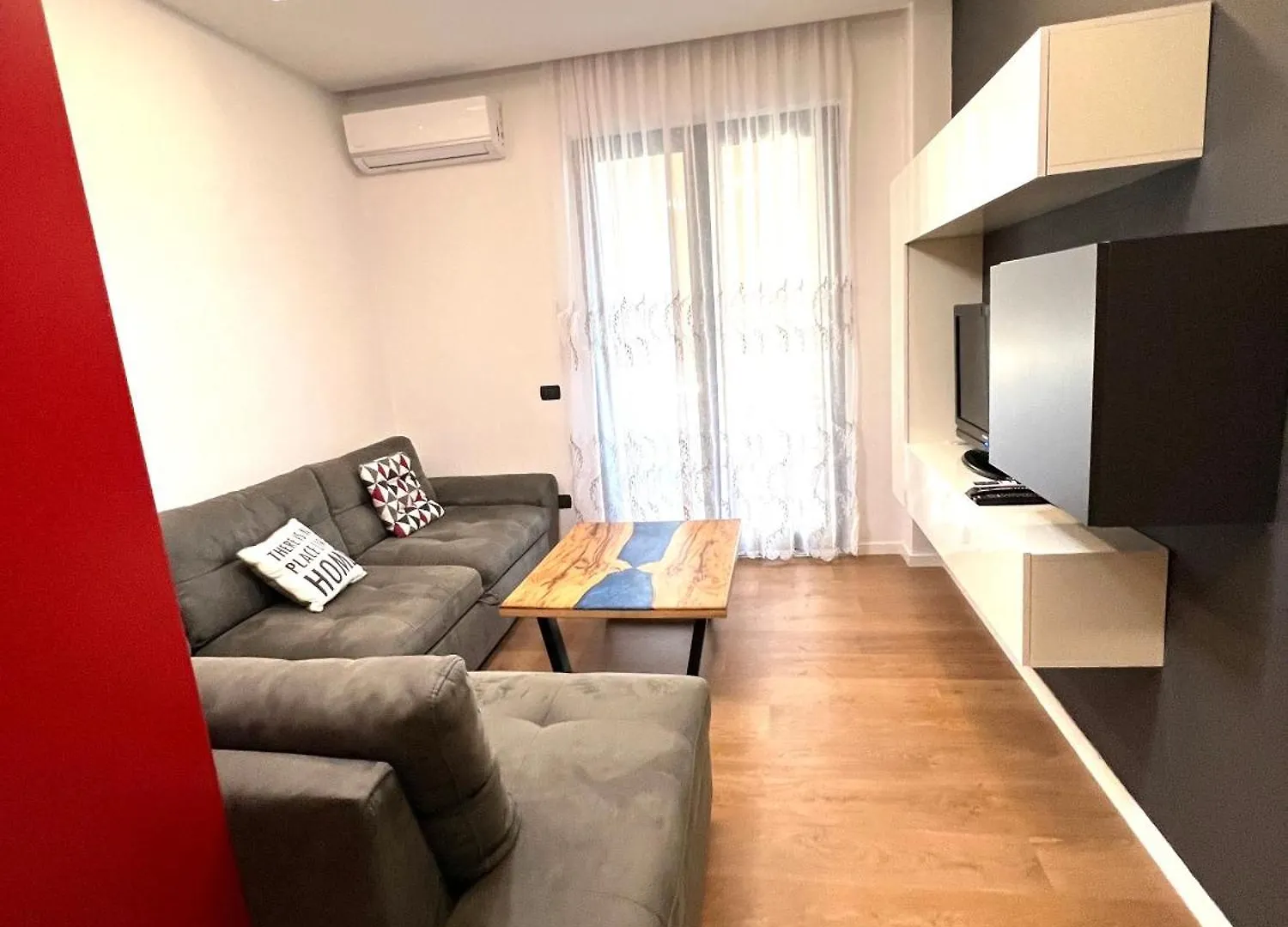 Downtown Grand Comfort Tirana Apartment